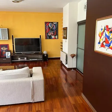 Apartment Beautiful Magnolia- Near The Sea