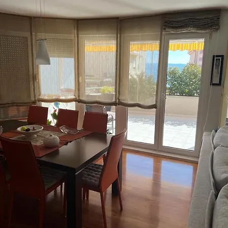 Apartment Beautiful Magnolia- Near The Sea